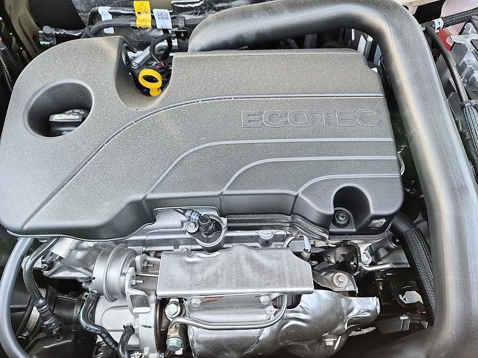 New 2026 Chevrolet Equinox LT FWD image 36