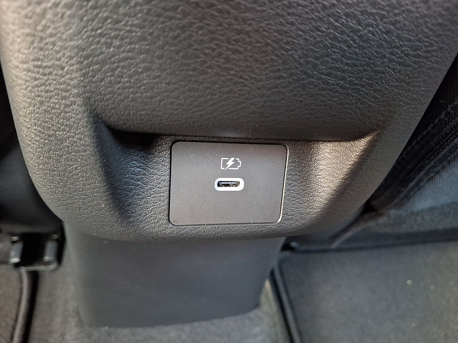 Certified 2025 Nissan Versa SV w/ Trunk Package FWD image 12