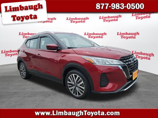 Used 2024 Nissan Kicks SV FWD image 1