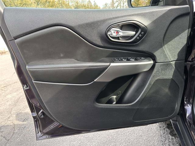 Used 2021 Jeep Cherokee High Altitude image 7