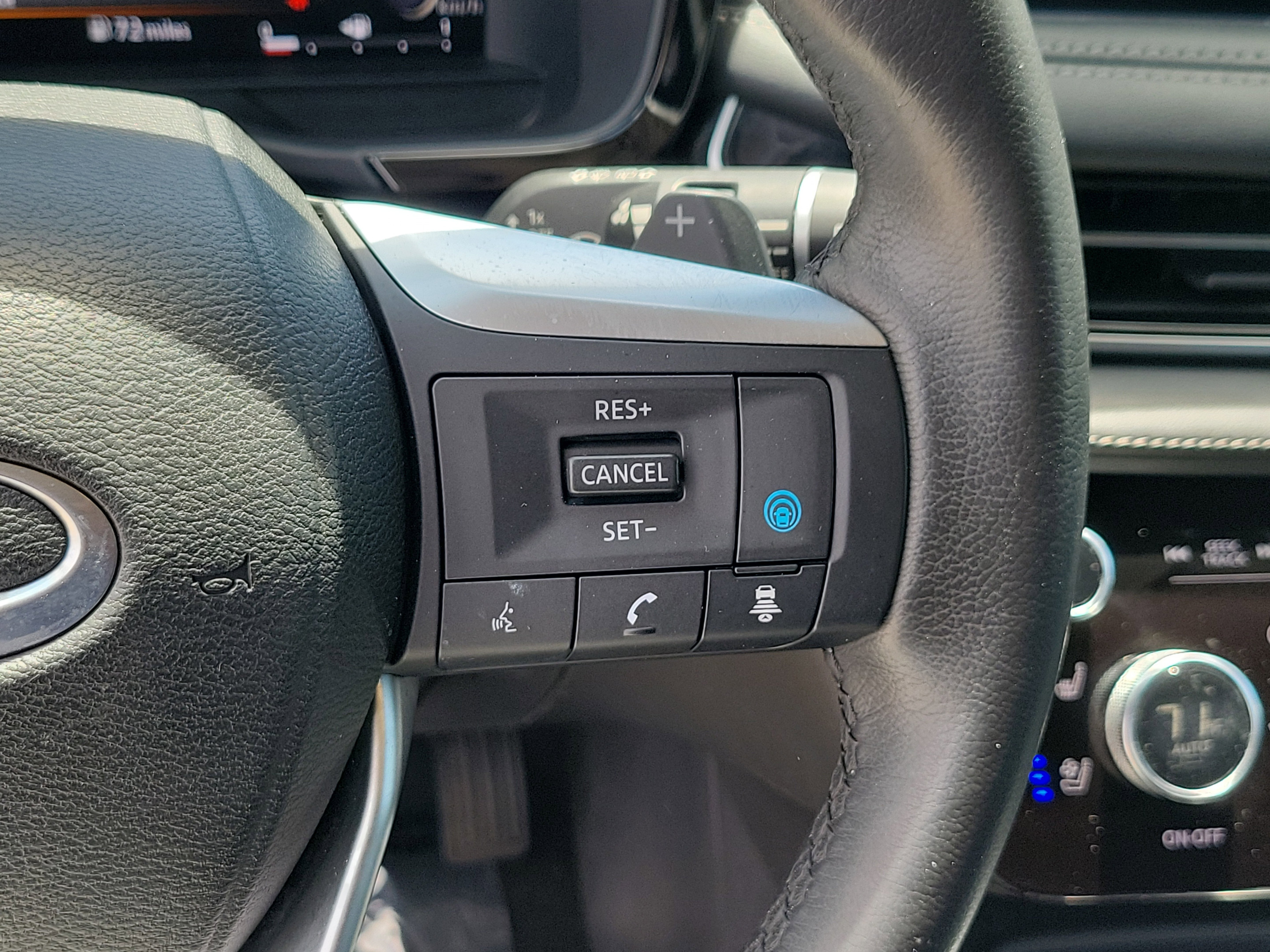 Used 2022 INFINITI QX60 Luxe w/ Cargo Package image 18