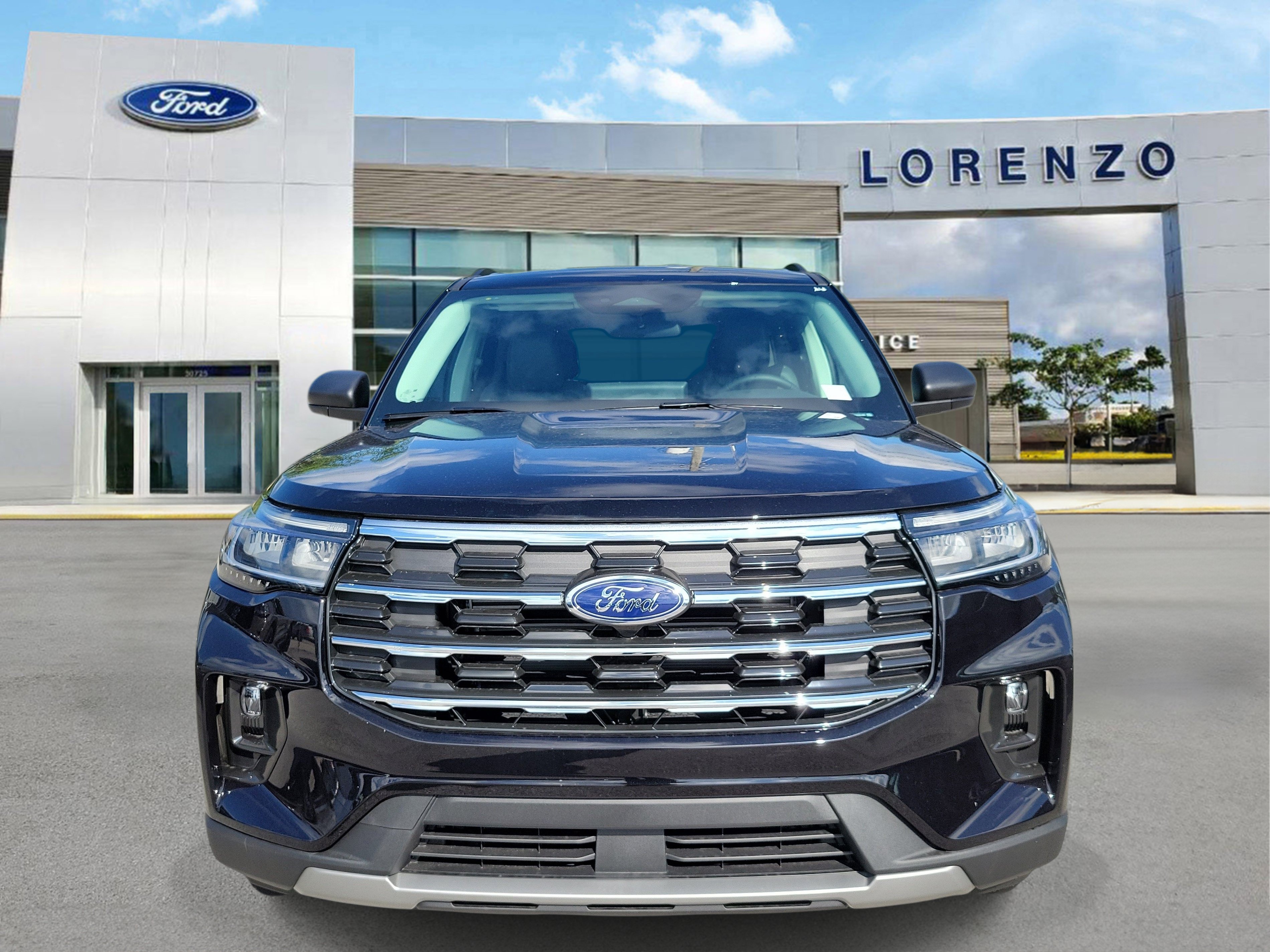 New 2026 Ford Explorer Active w/ Active Comfort Package RWD image 2