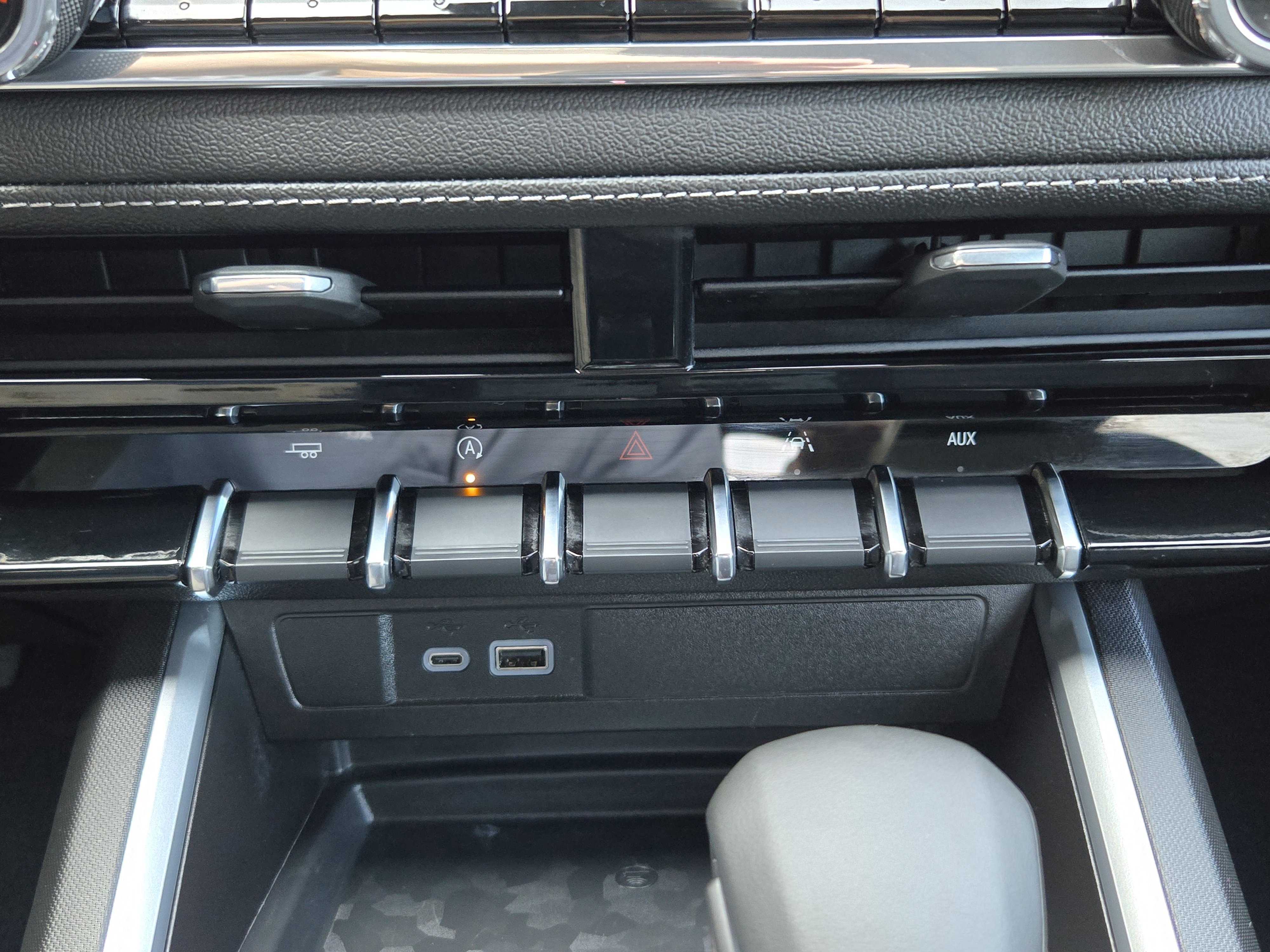 Used 2026 Chevrolet Colorado LT w/ LT Convenience Package image 14