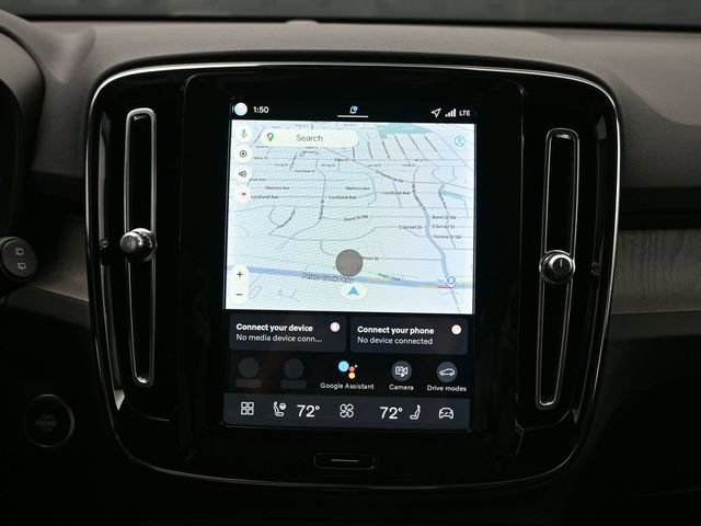 New 2026 Volvo XC40 B5 Plus w/ Protection Package Premier image 13