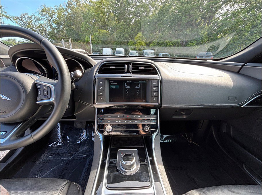 Used 2017 Jaguar XE R-Sport RWD image 11