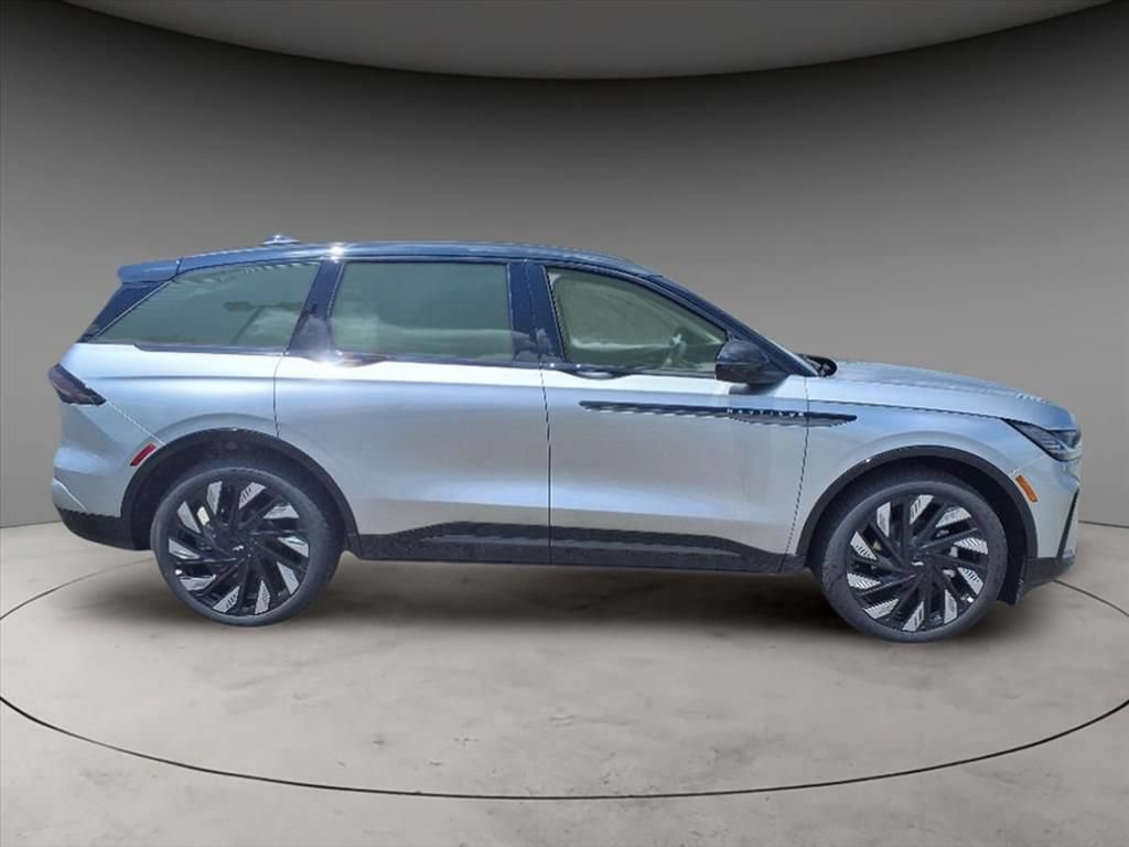 New 2025 Lincoln Nautilus Reserve w/ Jet Appearance Package AWD/4WD image 11