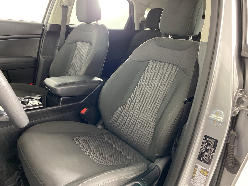 Used 2023 Kia Sportage LX image 16