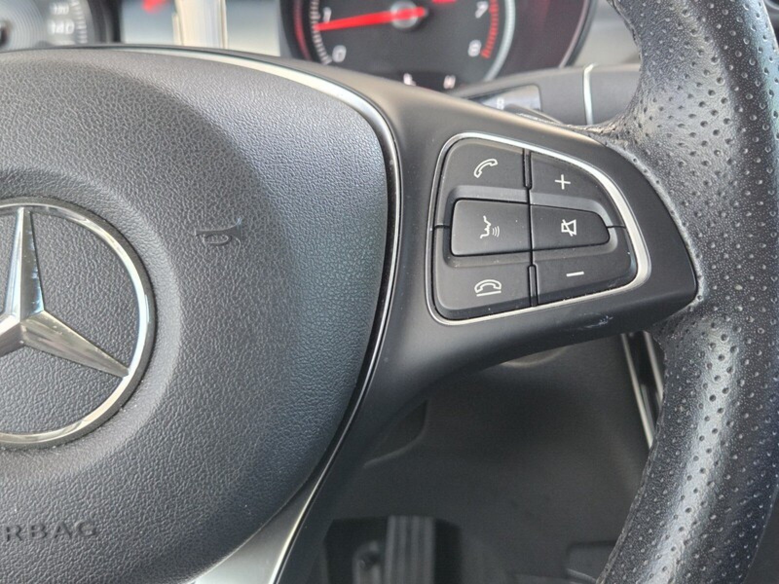 Used 2019 Mercedes-Benz GLC 300 image 26