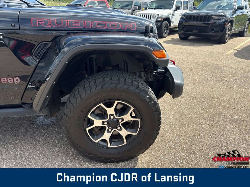 Used 2023 Jeep Wrangler Unlimited Rubicon w/ Cold Weather Group AWD/4WD image 37