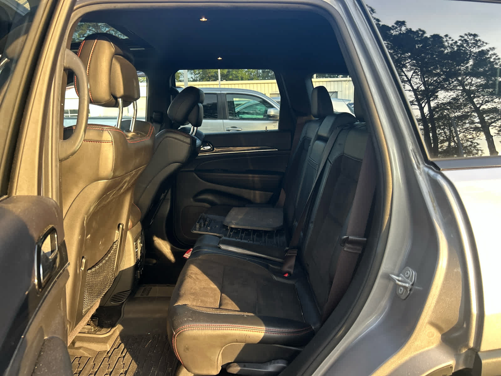 Used 2021 Jeep Grand Cherokee Trailhawk AWD/4WD image 8