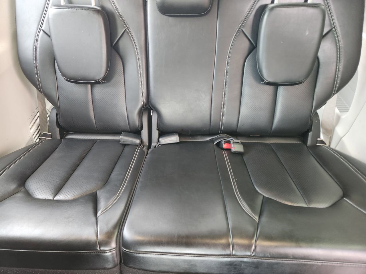 Used 2023 Chrysler Pacifica Touring-L FWD image 29