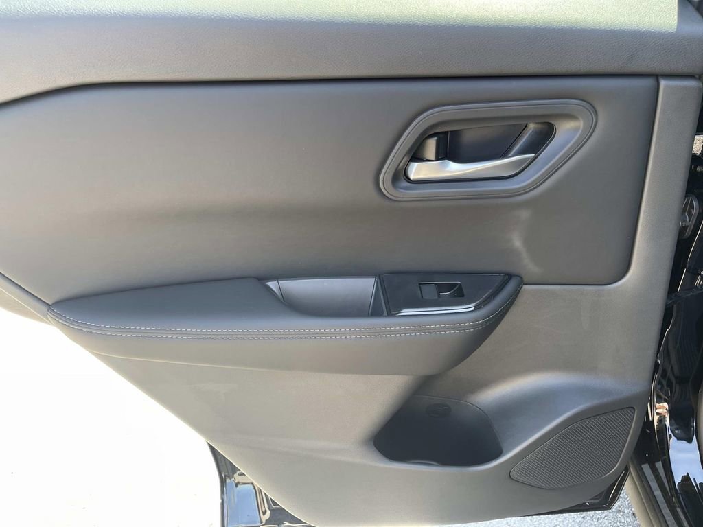 New 2026 Nissan Rogue SV FWD image 20