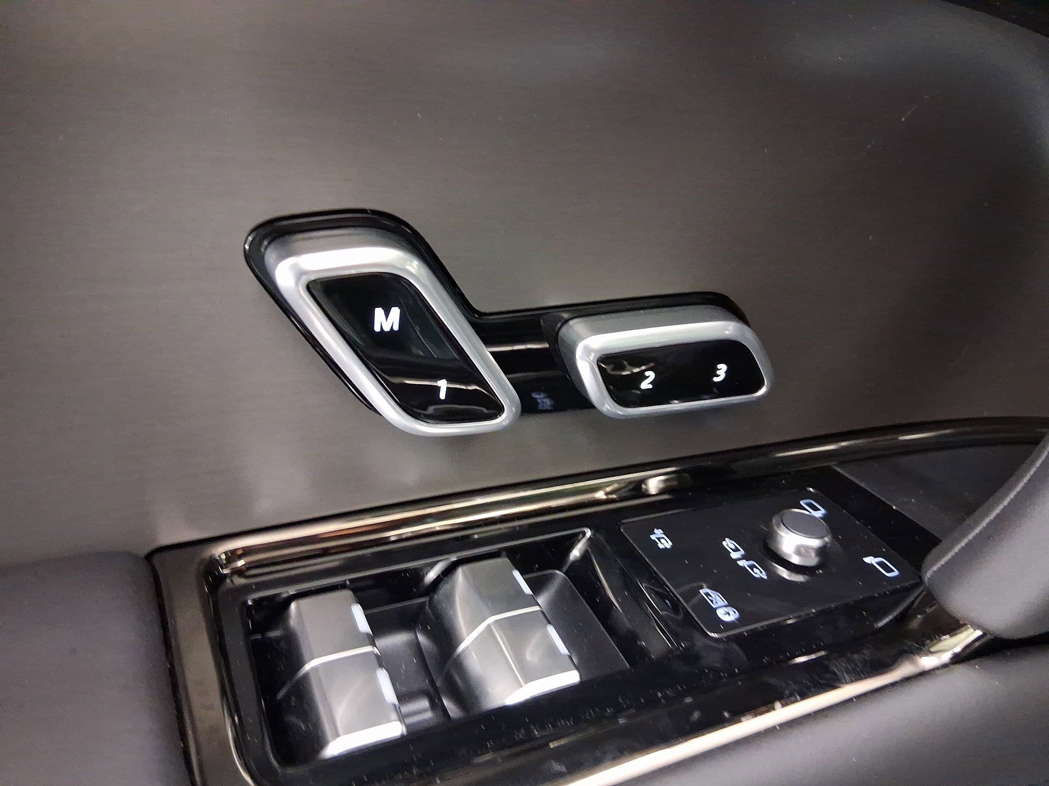 New 2025 Land Rover Range Rover Sport Dynamic SE image 12