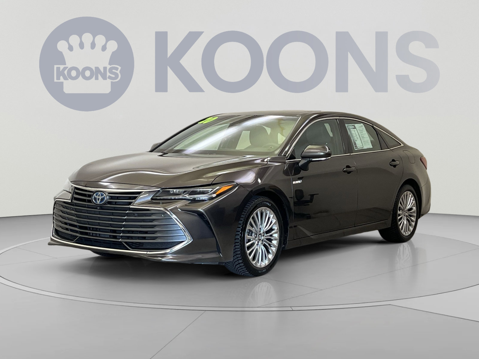 Used 2020 Toyota Avalon Limited w/ Advanced Safety Package FWD image 1