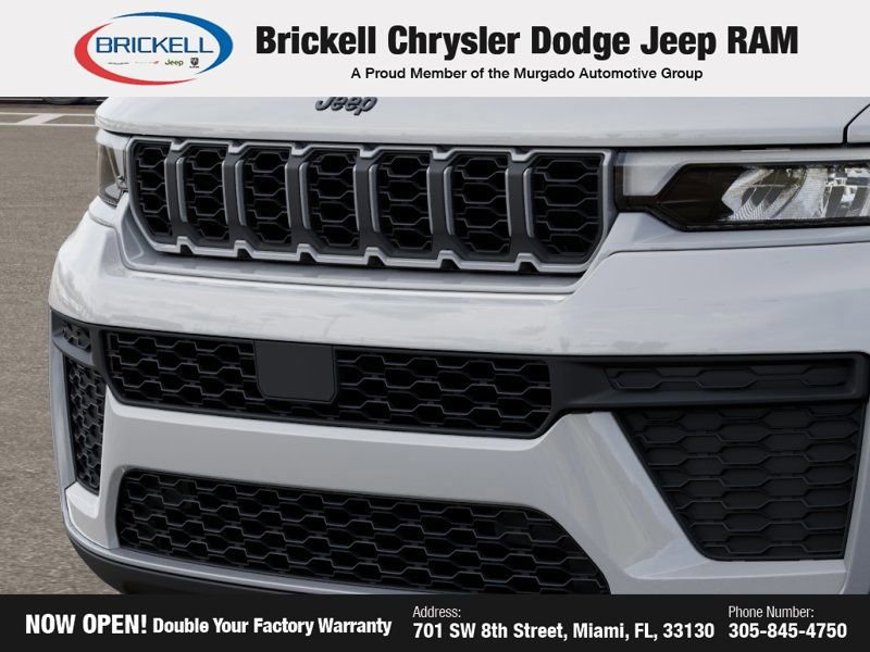 New 2026 Jeep Grand Cherokee Laredo image 11