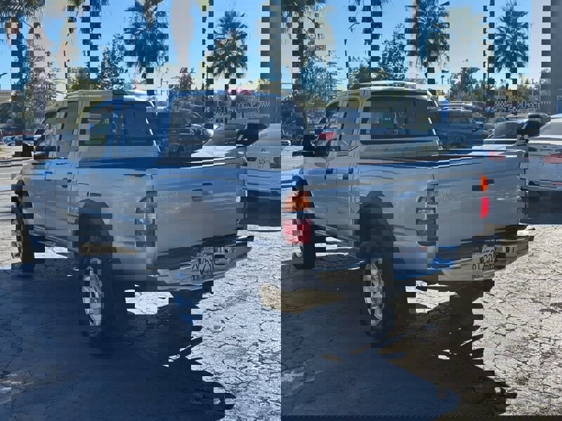 Used 2002 Toyota Tacoma PreRunner image 5