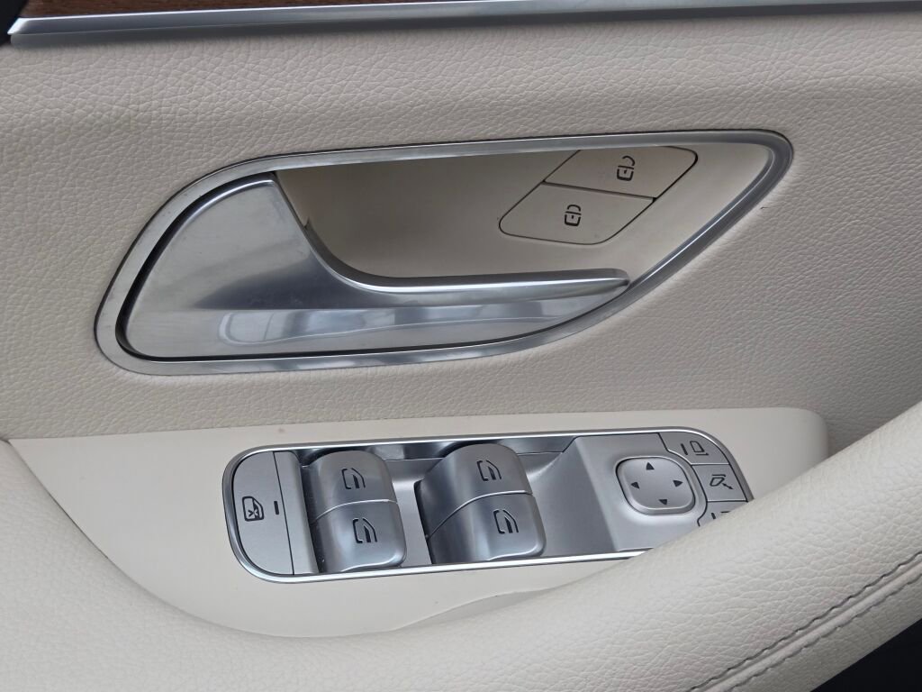 Used 2022 Mercedes-Benz GLE 450 4MATIC image 36