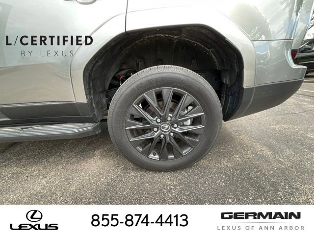 Used 2025 Lexus GX 550 w/ Accessory Package (2T) AWD/4WD image 23