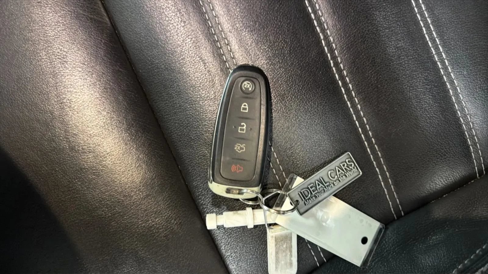 Used 2018 Ford Escape Titanium w/ Ford Safe & Smart Package AWD/4WD image 10