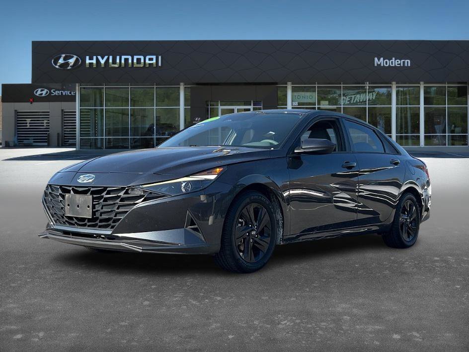 Certified 2022 Hyundai Elantra SEL w/ Preferred Accessory Package