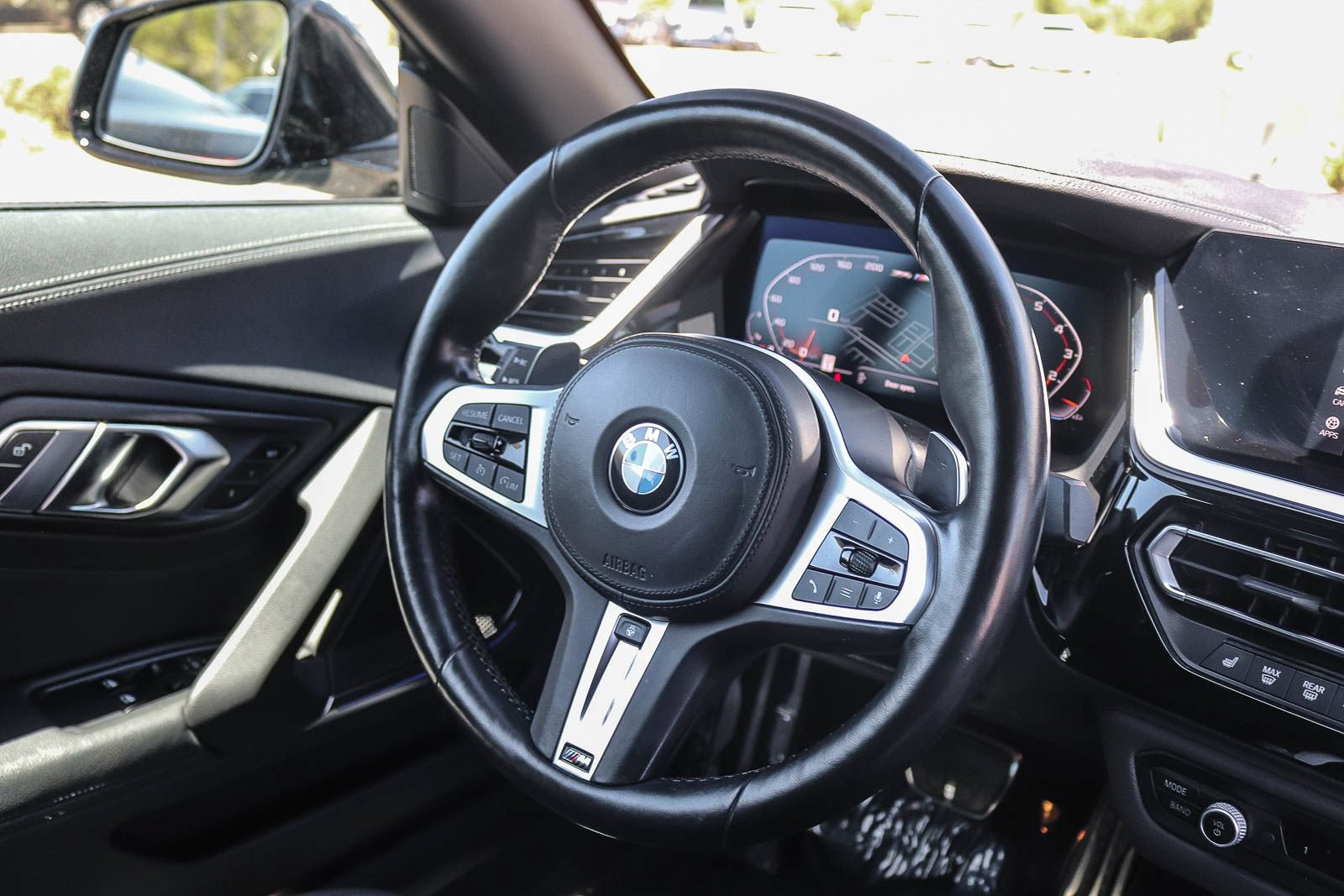 Used 2022 BMW Z4 M40i w/ Driving Assistance Package RWD image 16