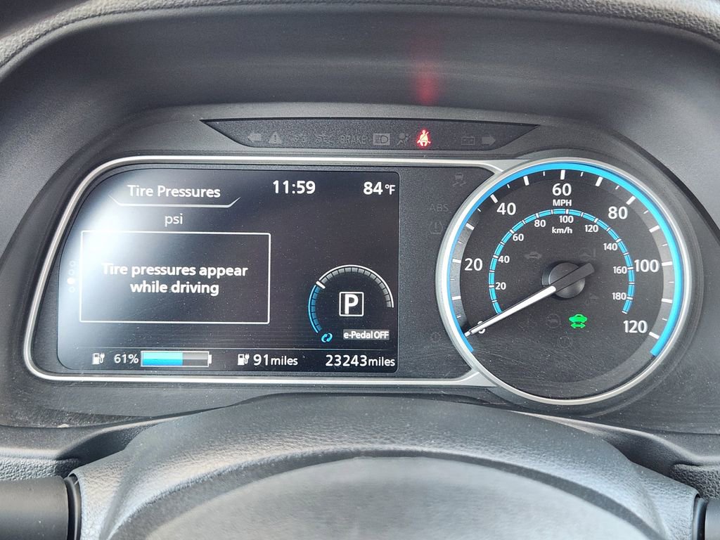 Used 2024 Nissan Leaf S FWD image 12