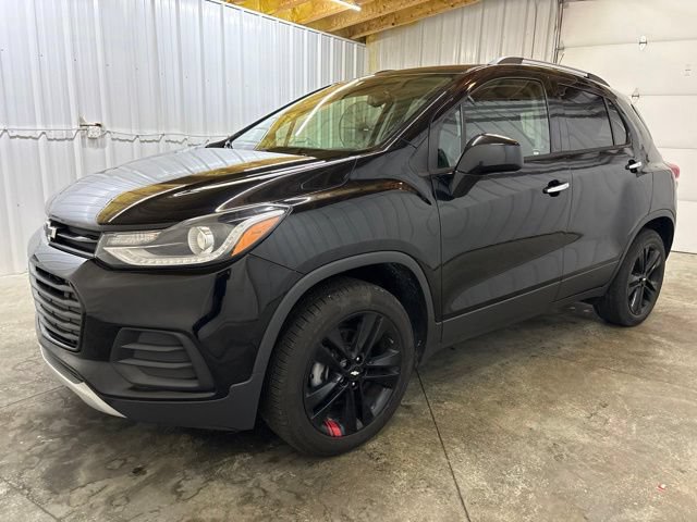 Used 2019 Chevrolet Trax LT w/ Sun & Sound Package AWD/4WD image 3