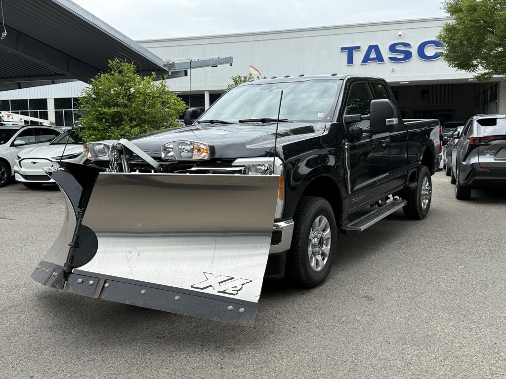 New 2023 Ford F350 XLT w/ 360-Degree Camera Package