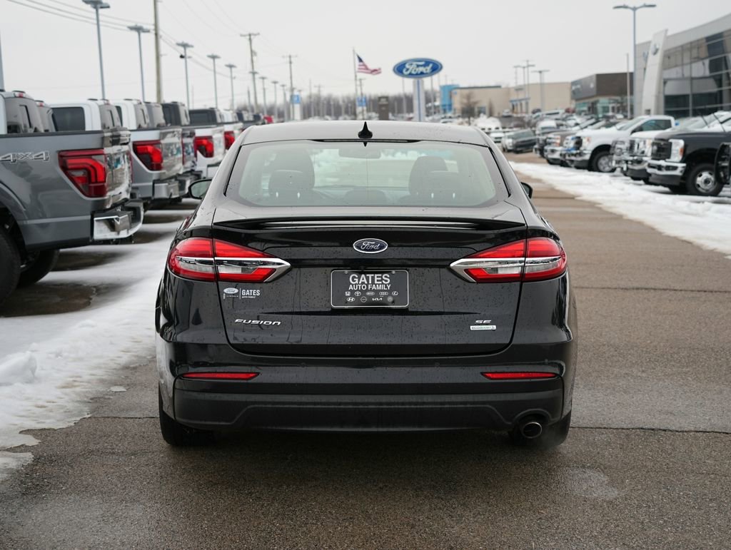Used 2019 Ford Fusion SE w/ Equipment Group 151A image 6