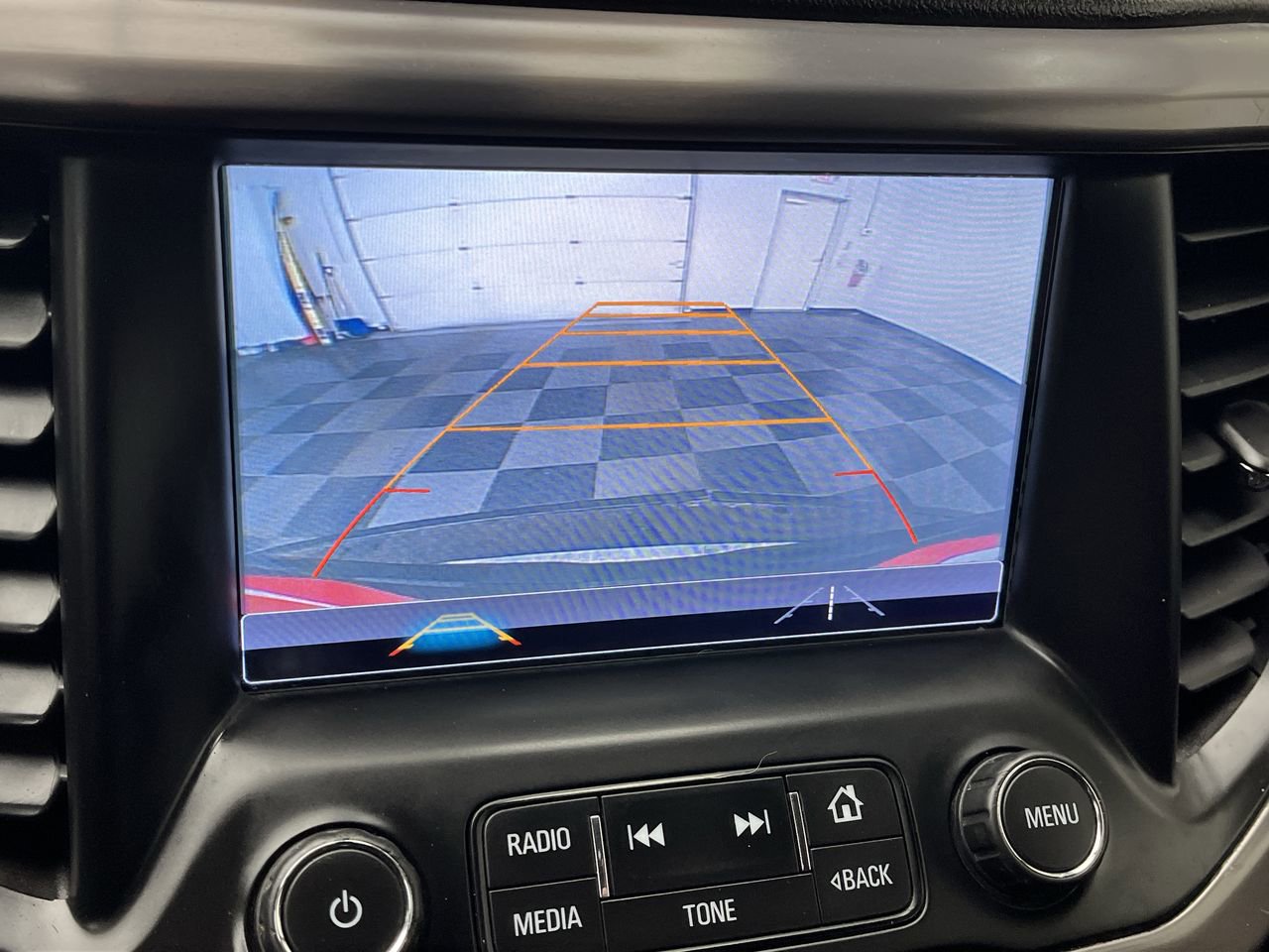 Used 2017 GMC Acadia SLE w/ Driver Alert Package I AWD/4WD image 5