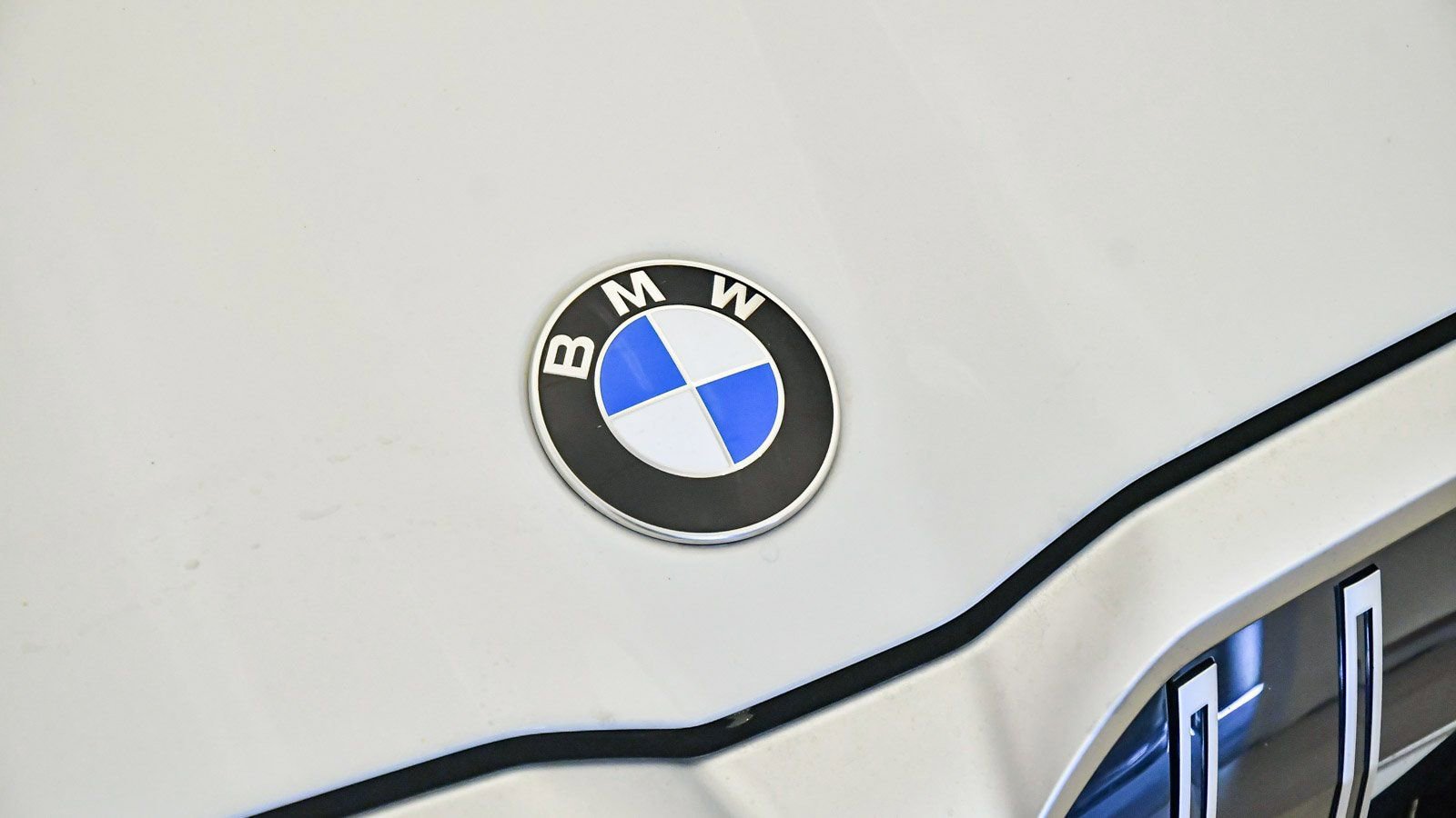 Used 2025 BMW 530i image 8