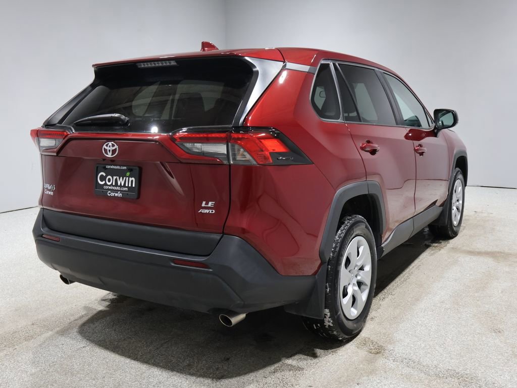 Used 2023 Toyota RAV4 LE image 2