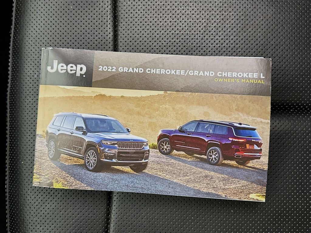 Used 2022 Jeep Grand Cherokee Overland w/ MOPAR Finishing Package AWD/4WD image 55