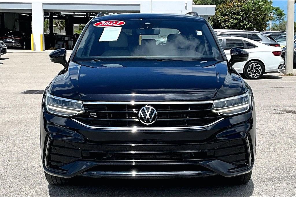 Certified 2023 Volkswagen Tiguan SE R-Line FWD image 10