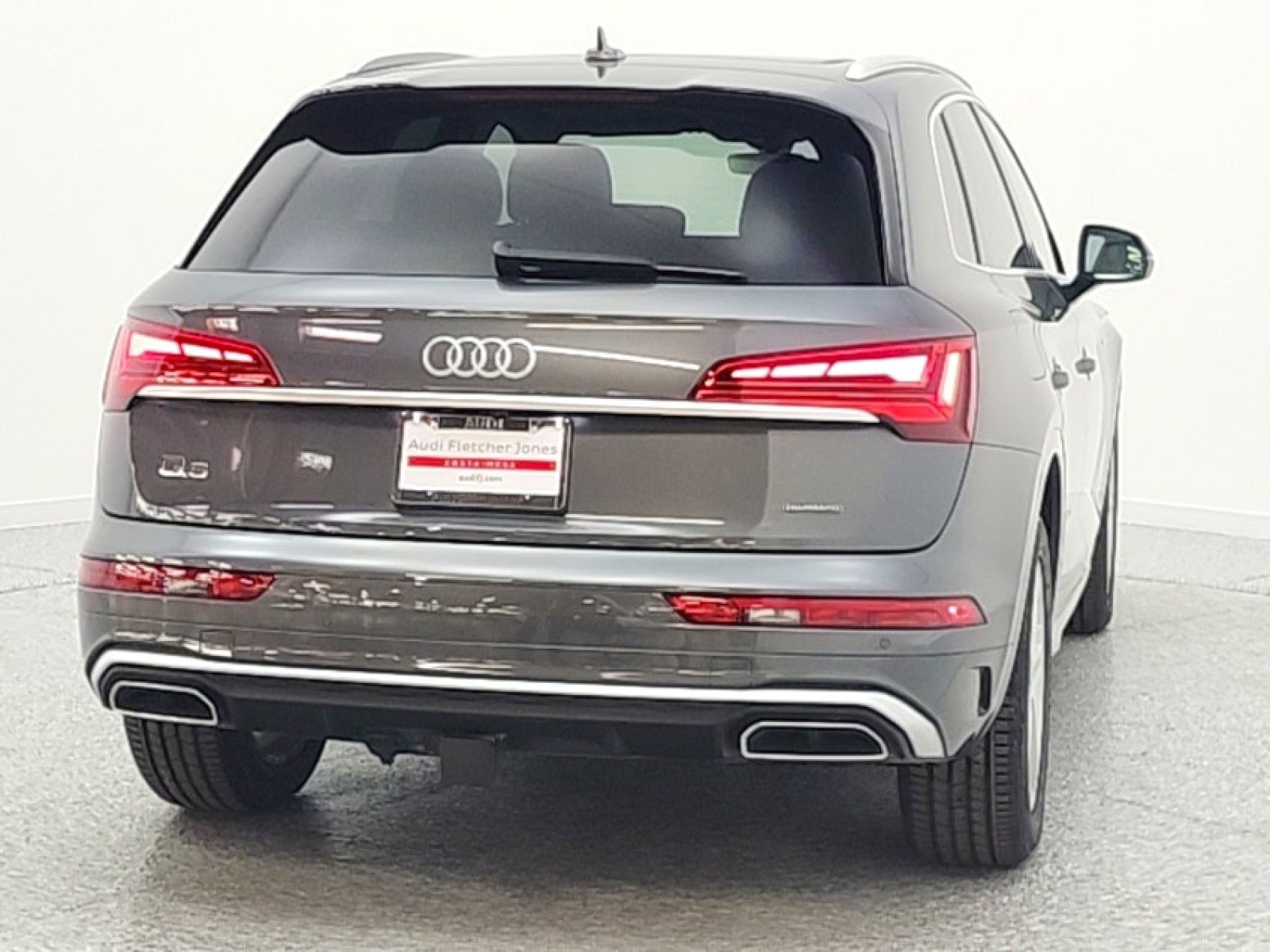 Used 2024 Audi Q5 e Premium Plus w/ Premium Plus Package AWD/4WD image 6