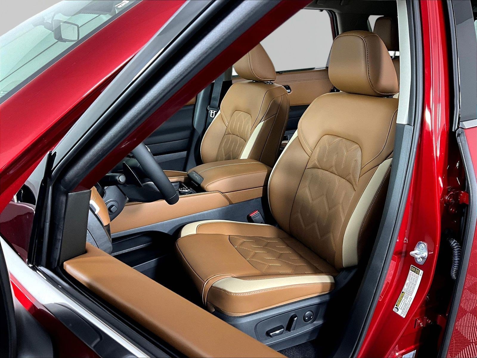 New 2026 Nissan Pathfinder Platinum AWD/4WD image 17