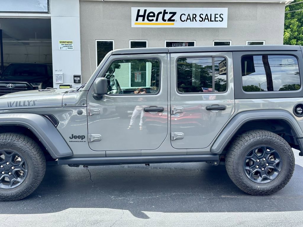 Used 2023 Jeep Wrangler Unlimited Sport image 1