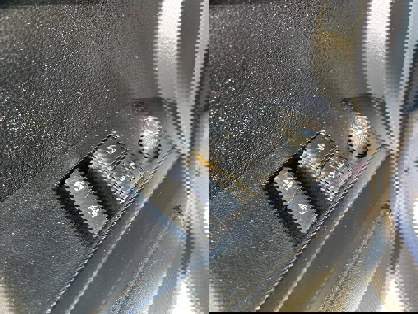 Used 2017 Toyota Tacoma SR image 10