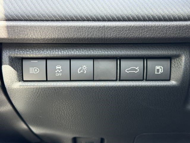 New 2026 Toyota Camry SE w/ Convenience Package FWD image 19