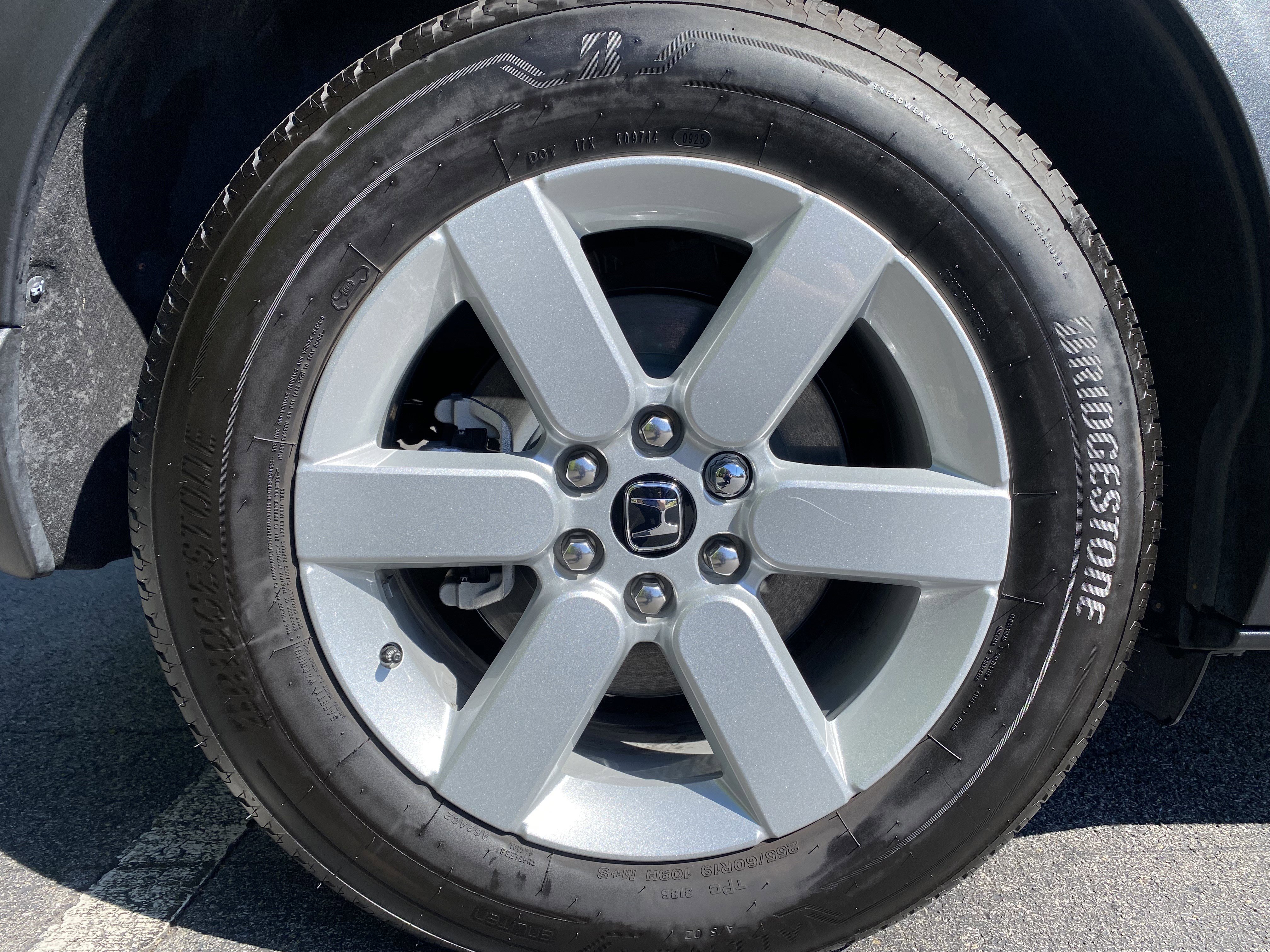 Used 2025 Honda Prologue EX image 40