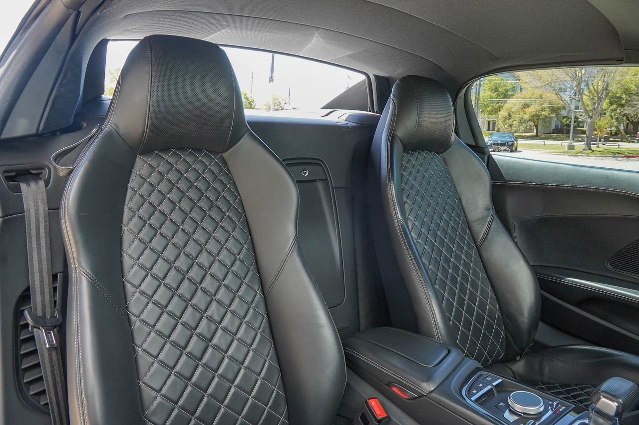 Used 2021 Audi R8 V10 w/ Premium Package image 45