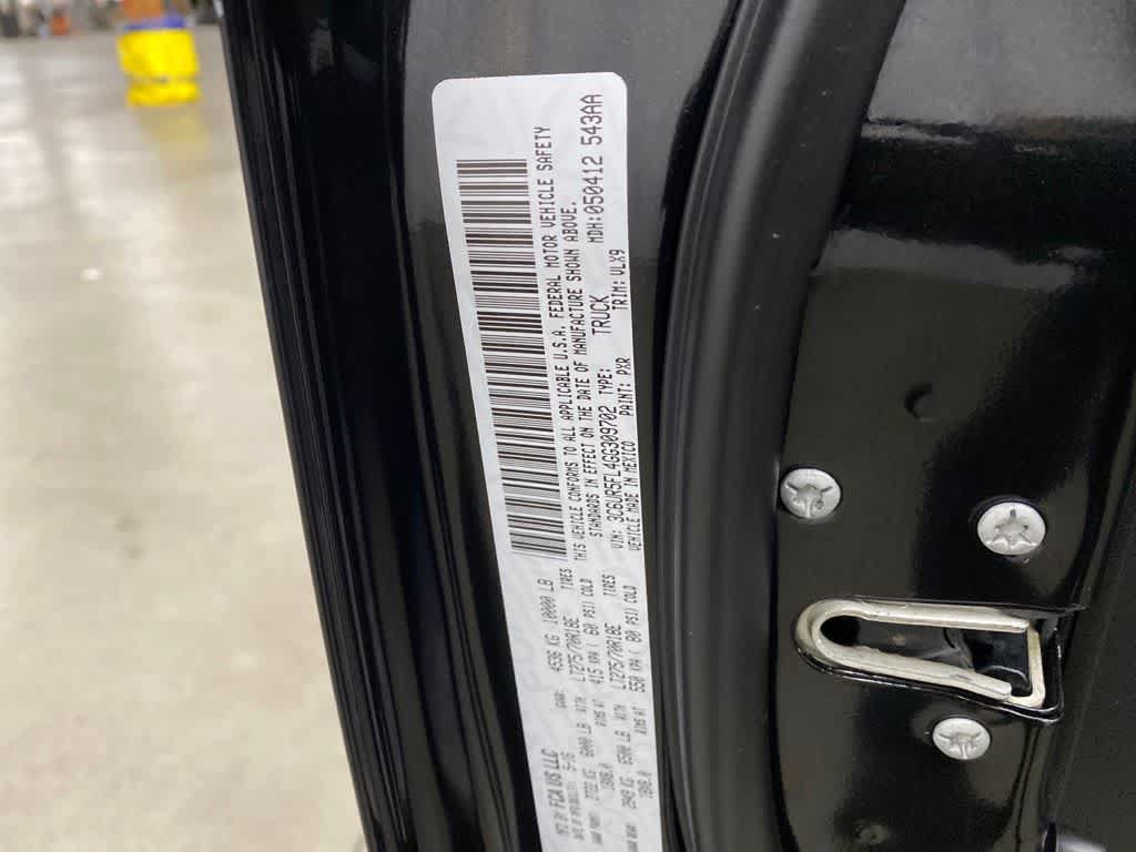Used 2016 RAM 2500 Laramie AWD/4WD image 30
