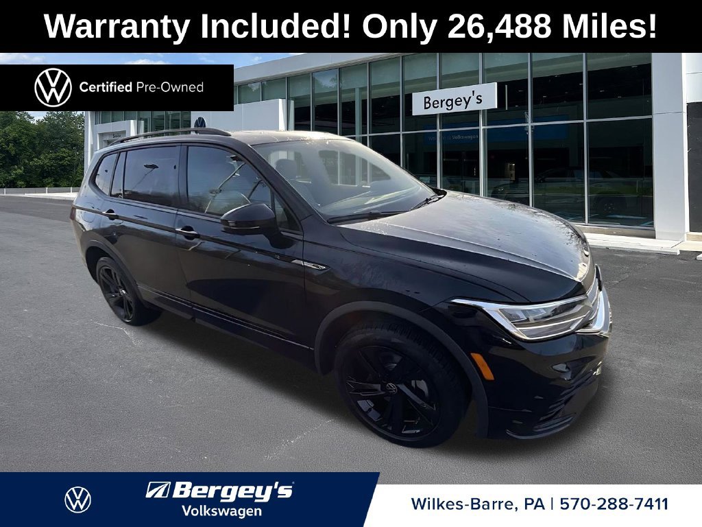 Used 2024 Volkswagen Tiguan SE R-Line AWD/4WD image 1