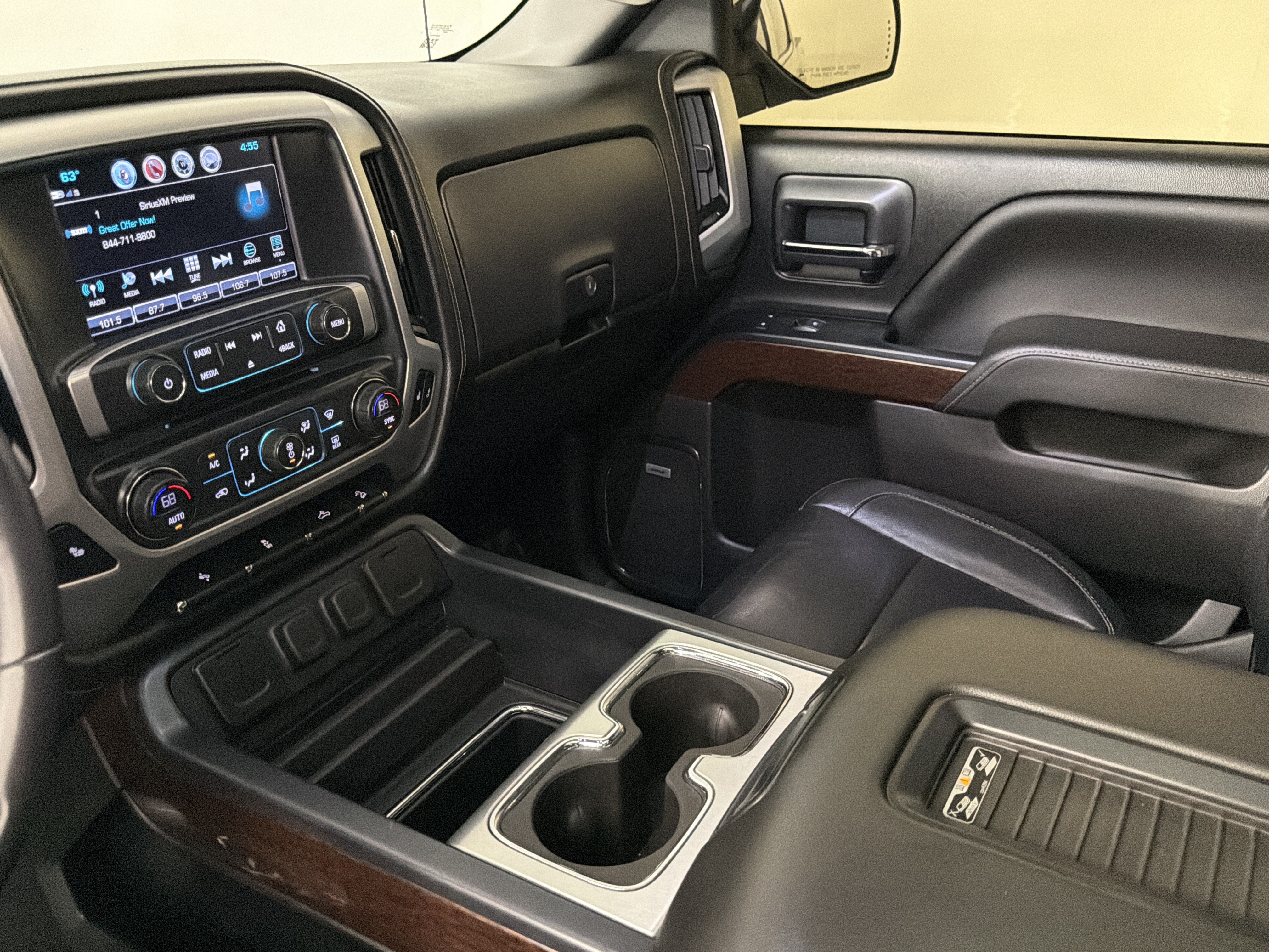 Used 2018 GMC Sierra 1500 SLT w/ SLT Premium Package AWD/4WD image 17