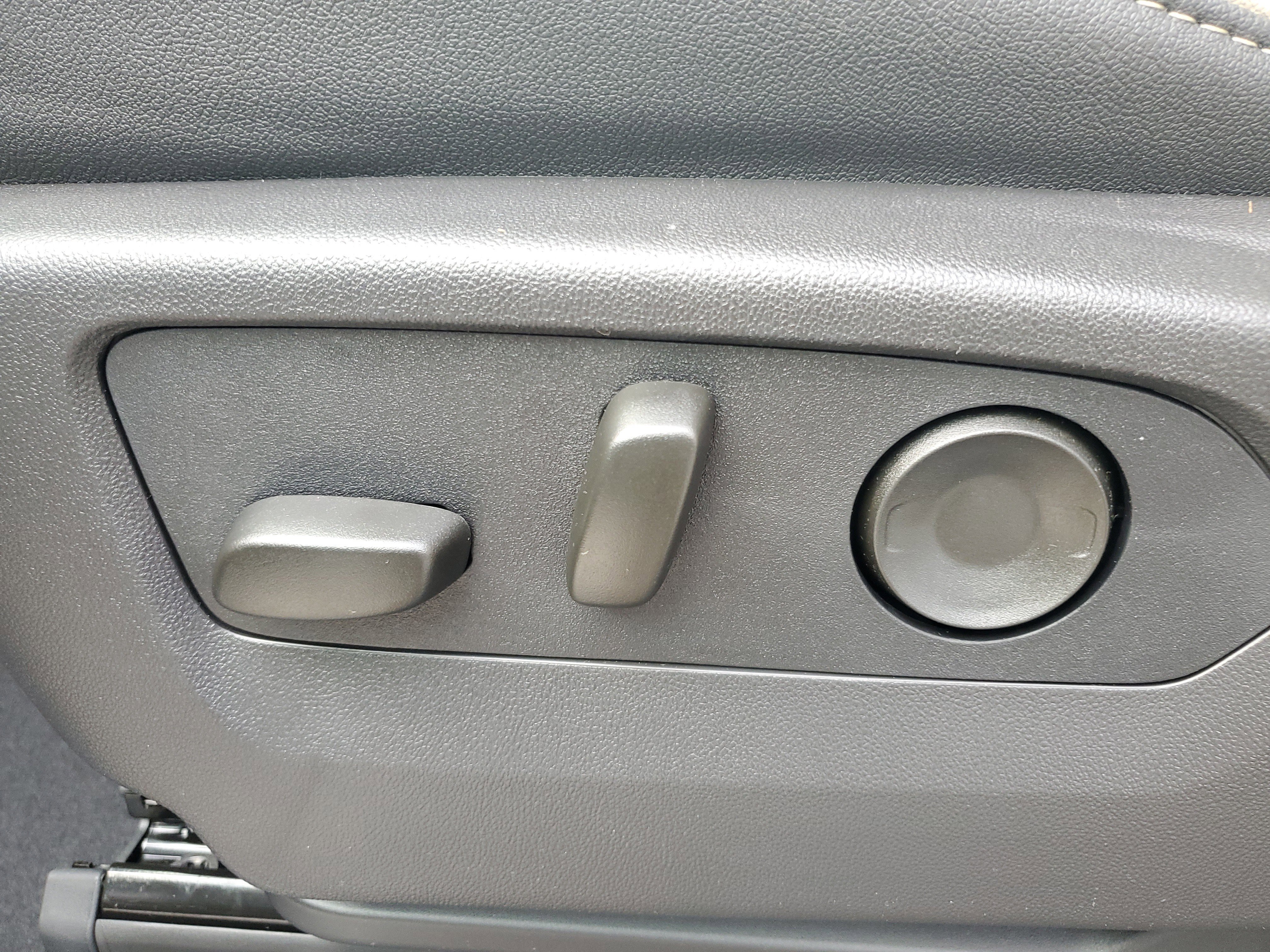 New 2026 GMC Yukon XL Elevation image 20