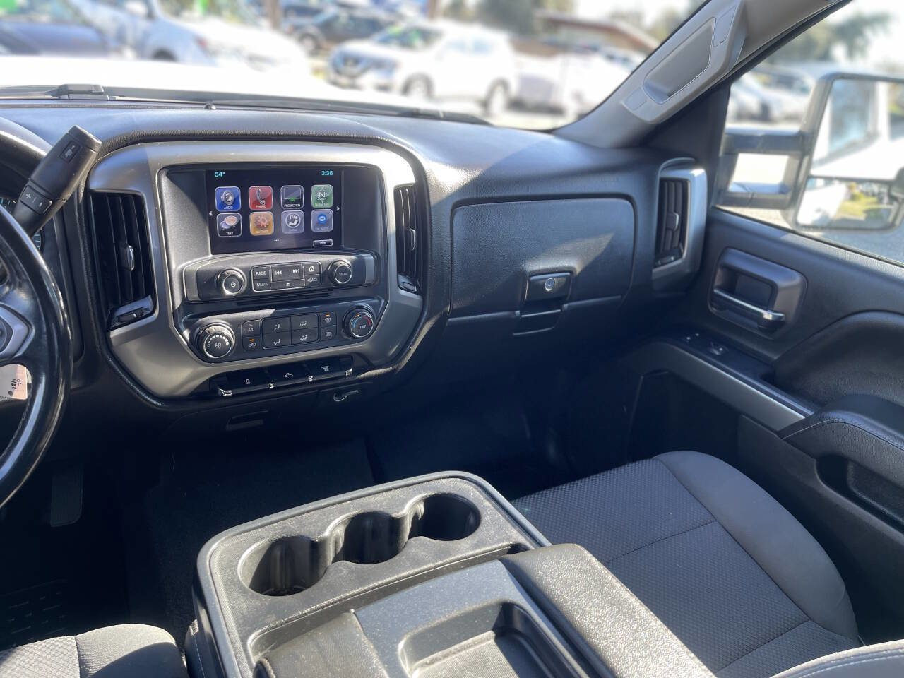 Used 2019 Chevrolet Silverado 2500 LT AWD/4WD image 17