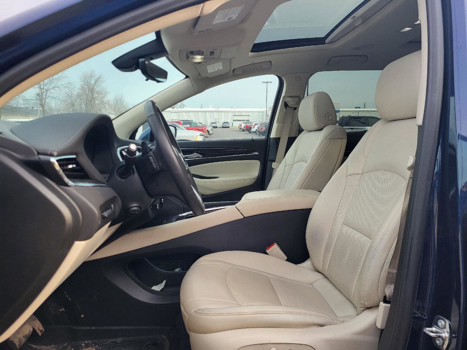 Used 2022 Buick Enclave Premium w/ Experience Buick Package image 9