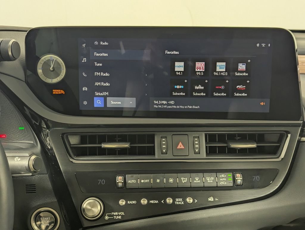 Used 2024 Lexus ES 350 Luxury w/ Technology Package image 19