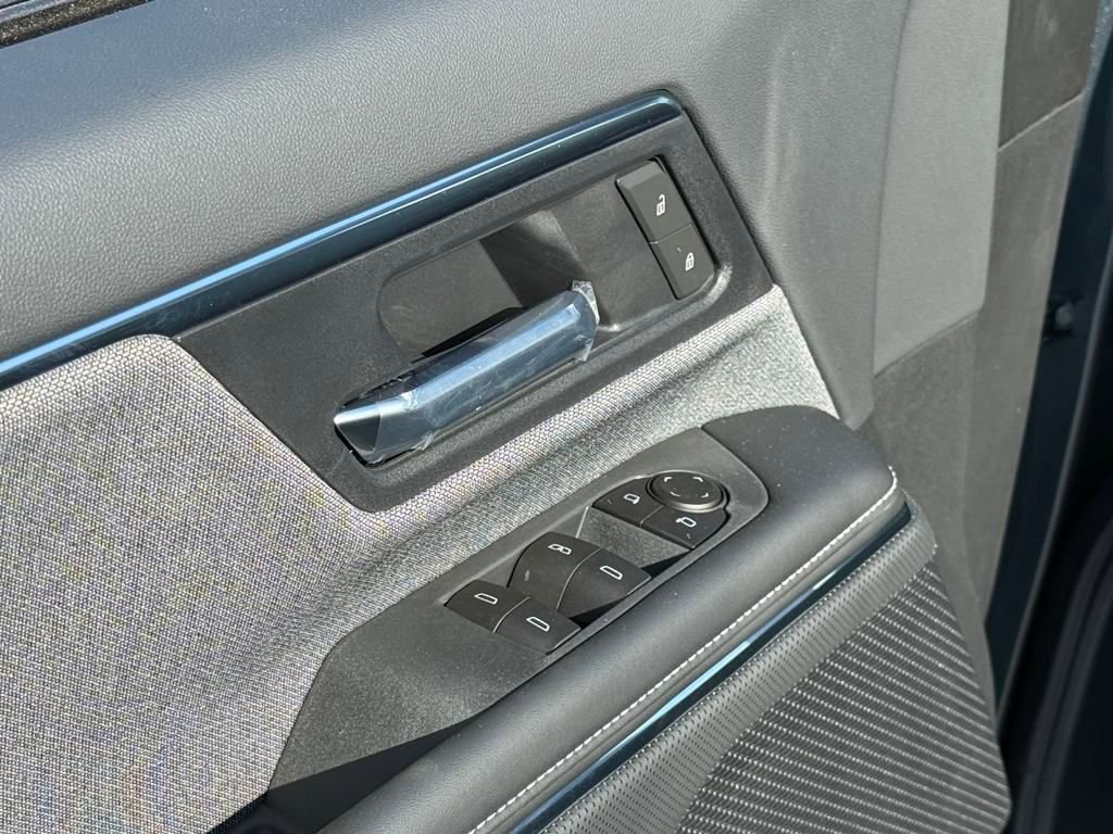 New 2026 GMC Sierra EV Elevation image 21