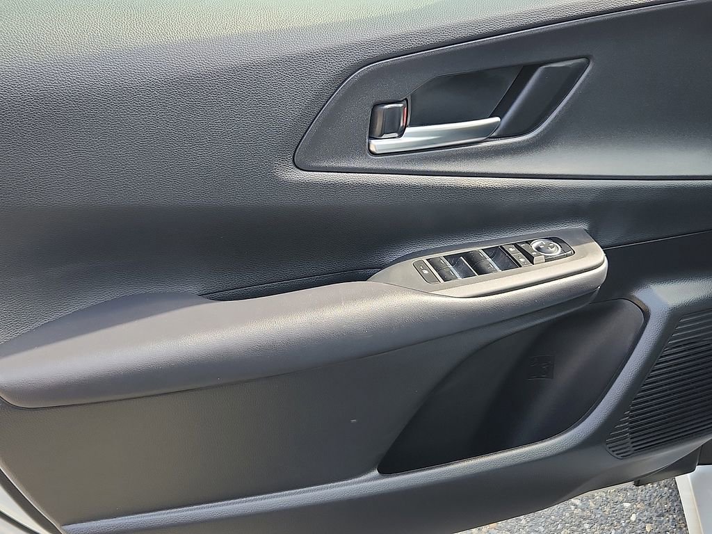 Used 2025 Toyota Prius image 12